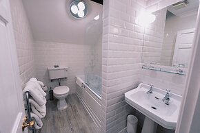 The Bull and Townhouse, Beaumaris- The Inn Collection Group