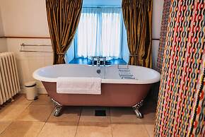 The Bull and Townhouse, Beaumaris- The Inn Collection Group