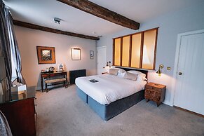 The Bull and Townhouse, Beaumaris- The Inn Collection Group