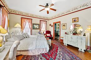 Goodbread House Bed & Breakfast Inn