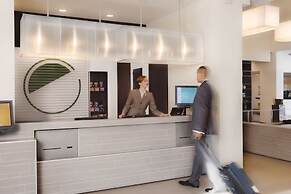 Element by Westin Calgary Airport