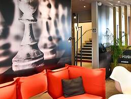ibis Sens Hotel