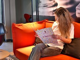 ibis Sens Hotel