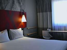 ibis Sens Hotel