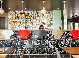 ibis Sens Hotel