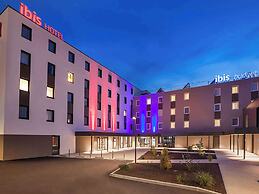 ibis Sens Hotel