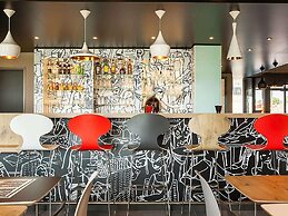 ibis Sens Hotel