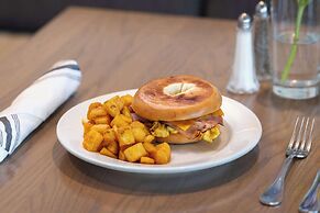 Best Western Premier The Tides