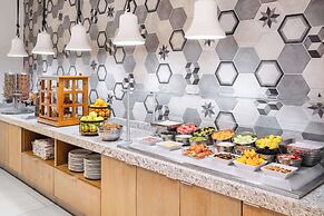 Best Western Premier The Tides