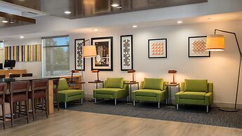 Holiday Inn Express Fullerton - Anaheim by IHG