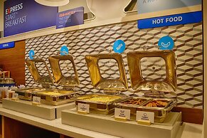 Holiday Inn Express & Suites Detroit Northwest - Livonia by IHG