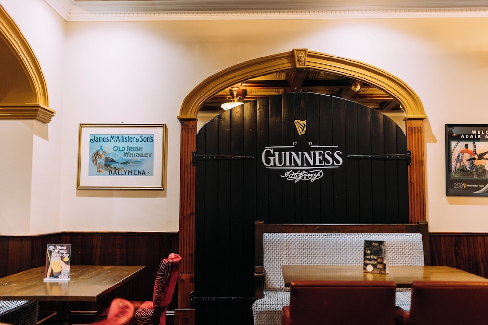 Adair Arms Hotel