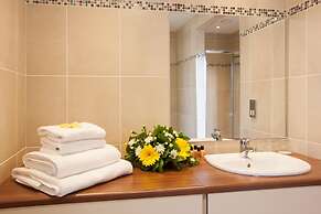 Adair Arms Hotel