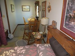 Cupola Inn Bed & Breakfast