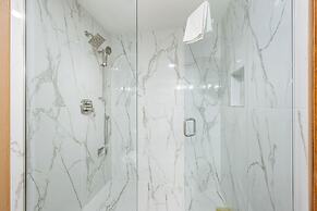 Evergreen Hill Condominiums