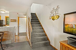 Evergreen Hill Condominiums