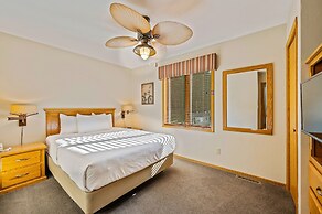 Evergreen Hill Condominiums