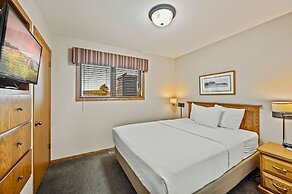 Evergreen Hill Condominiums