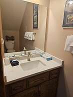 Evergreen Hill Condominiums