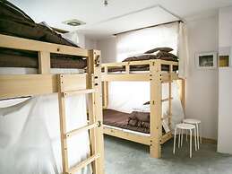 BACCHUS Kofu Guest House - Hostel