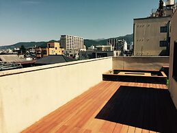 BACCHUS Kofu Guest House - Hostel