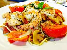 Ma-Blue Garden House