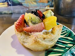 Ma-Blue Garden House