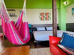 Ma-Blue Garden House