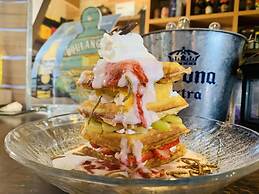 Ma-Blue Garden House