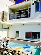 Ma-Blue Garden House