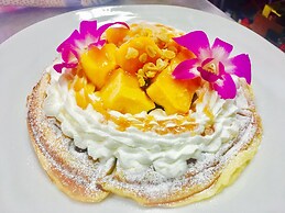 Ma-Blue Garden House