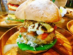 Ma-Blue Garden House