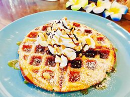 Ma-Blue Garden House