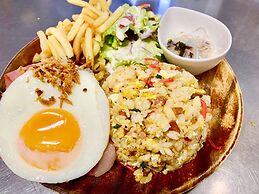 Ma-Blue Garden House