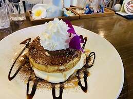 Ma-Blue Garden House