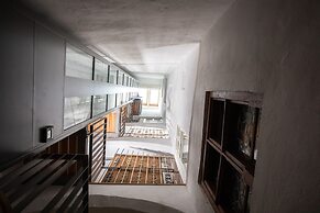 Golden Roof Apartments by Penz