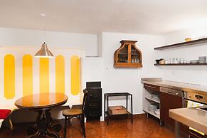 Golden Roof Apartments by Penz