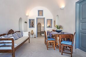 Skala Cave by Thireon