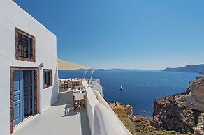 Skala Cave by Thireon