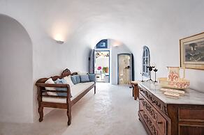 Skala Cave by Thireon