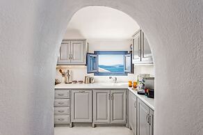 Skala Cave by Thireon