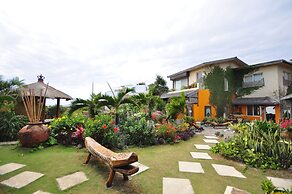 Red Garden Resort