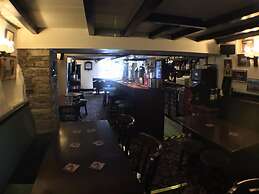 The Fox & Hounds Inn