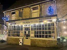 Priory Tearooms Burford With Rooms