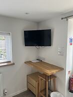 Priory Tearooms Burford With Rooms