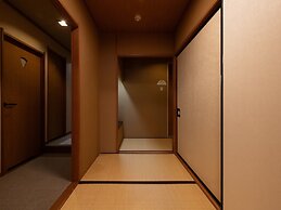 Yamanaka Onsen Kuriya Yasohachi