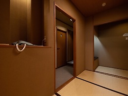 Yamanaka Onsen Kuriya Yasohachi