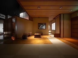 Yamanaka Onsen Kuriya Yasohachi
