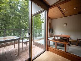 Yamanaka Onsen Kuriya Yasohachi