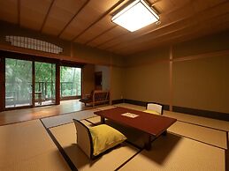 Yamanaka Onsen Kuriya Yasohachi